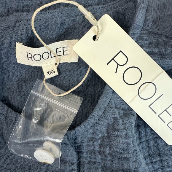 Rolee short puff sleeves button-down front top size XXS - Picture 3 of 4